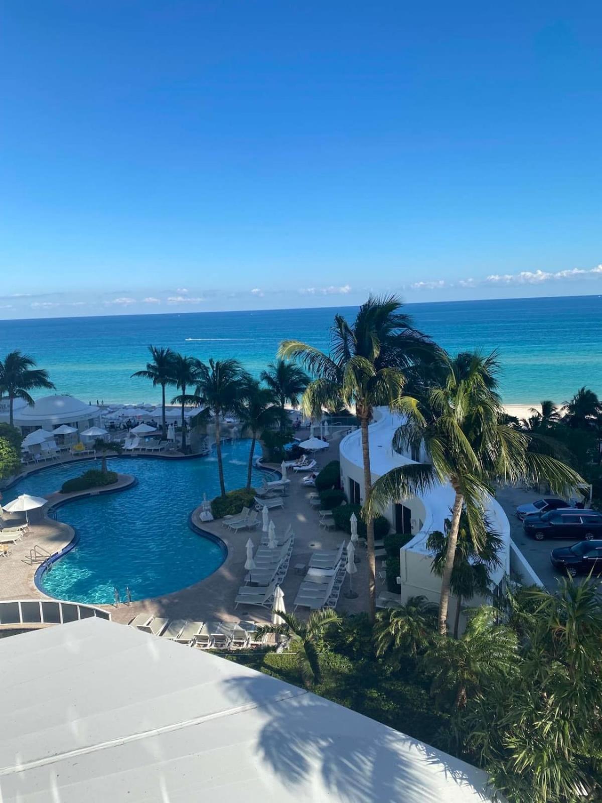 Trump International Resort By Zen Vacation Rentals Miami Beach Bagian luar foto