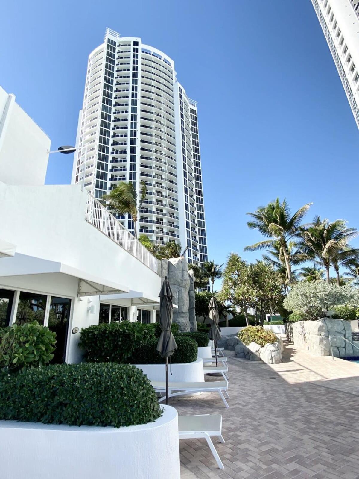 Trump International Resort By Zen Vacation Rentals Miami Beach Bagian luar foto