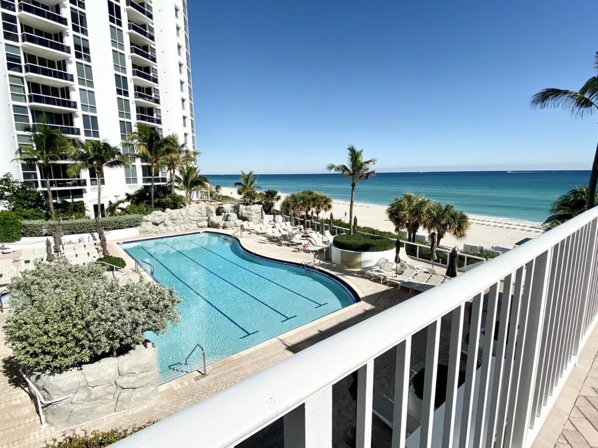 Trump International Resort By Zen Vacation Rentals Miami Beach Bagian luar foto