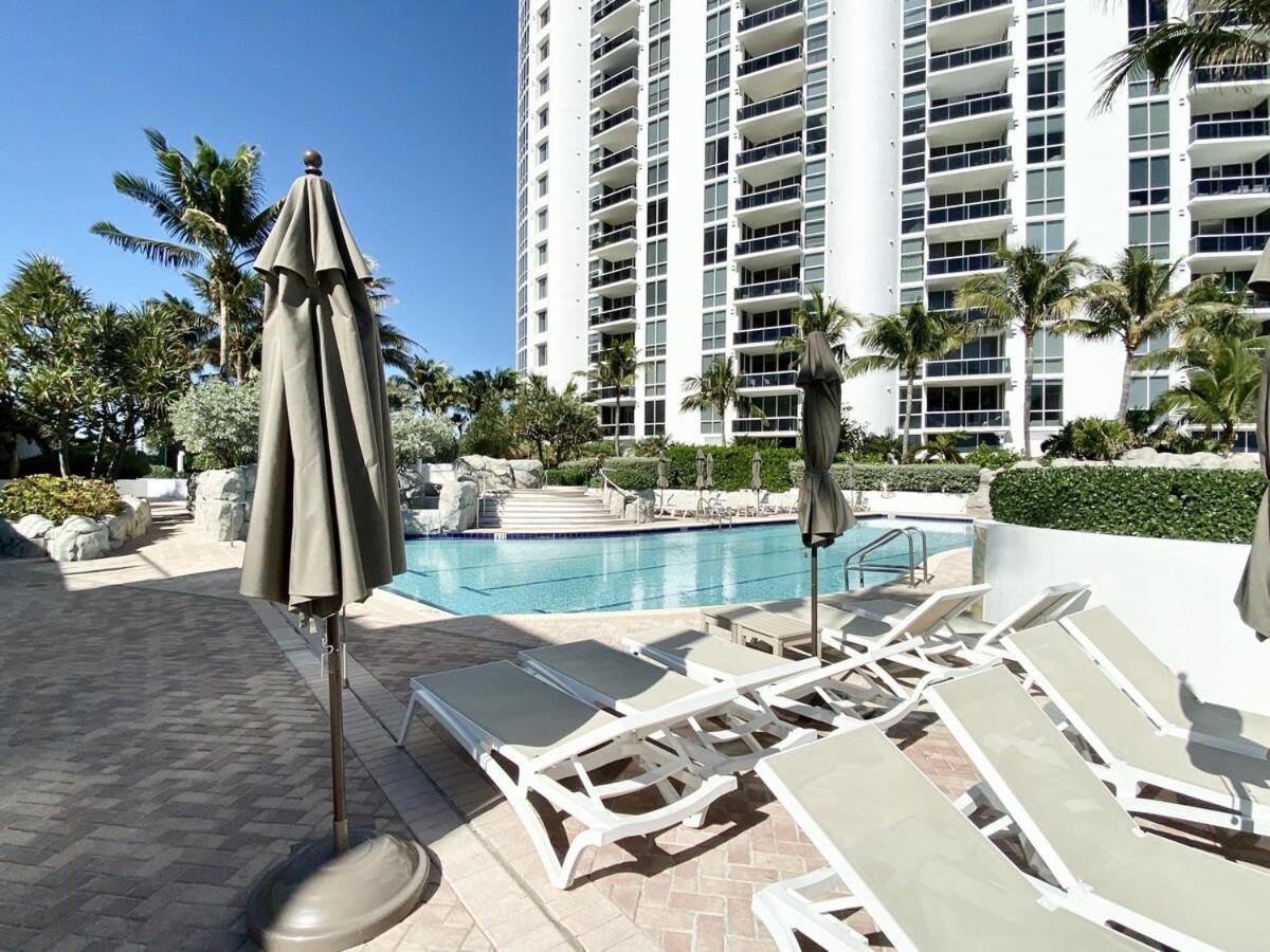 Trump International Resort By Zen Vacation Rentals Miami Beach Bagian luar foto